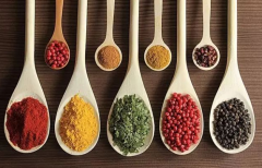 食品添加劑進(jìn)口企業(yè)報(bào)關(guān)報(bào)檢時(shí)應(yīng)當(dāng)提供哪些資料？